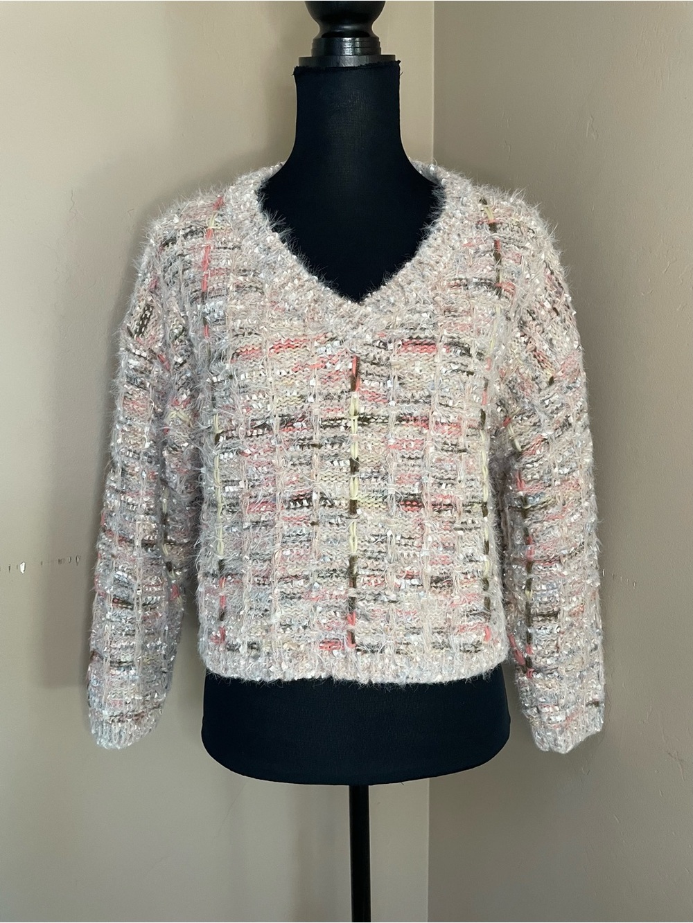 Altar’d State Cozy V-Neck Bouclé Sweater in Blush Multi, Small